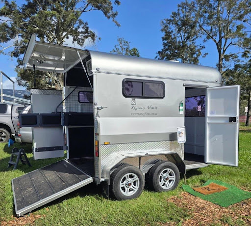 Modern horse float parked outdoors, representing the best horse float refinance options in Australia with lower rates.